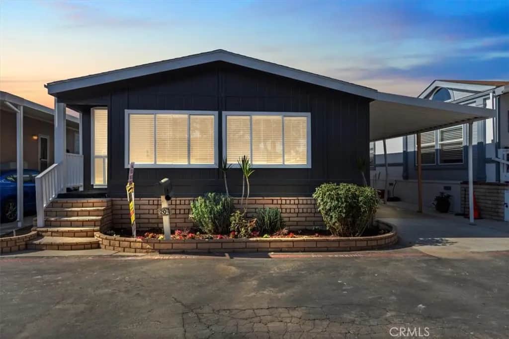201 Road Runner Lane, Fountain Valley, CA — listing photo 1