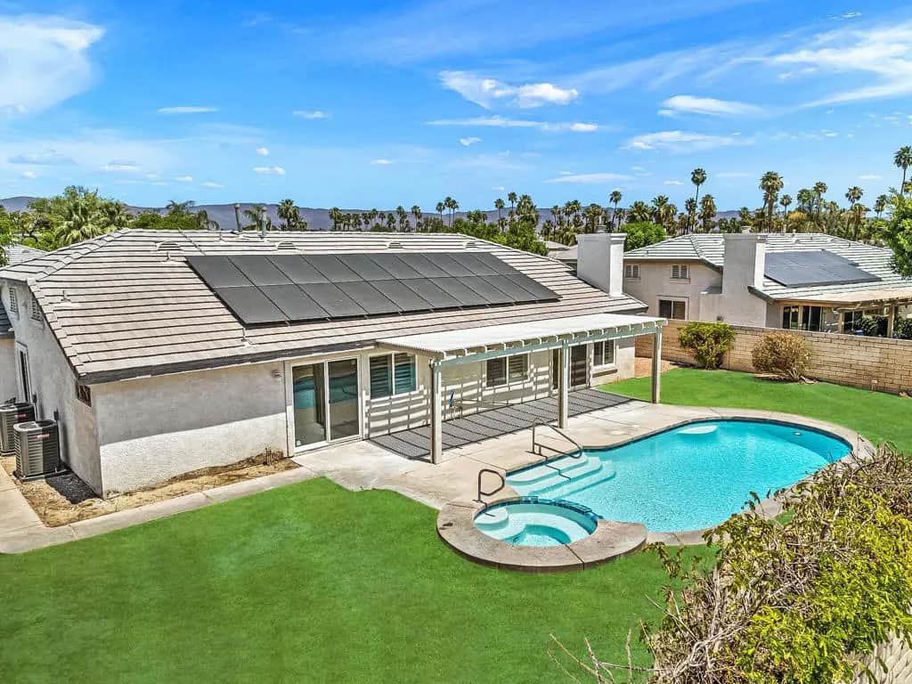 76 Sutton Place S, Palm Desert, CA — listing photo 1