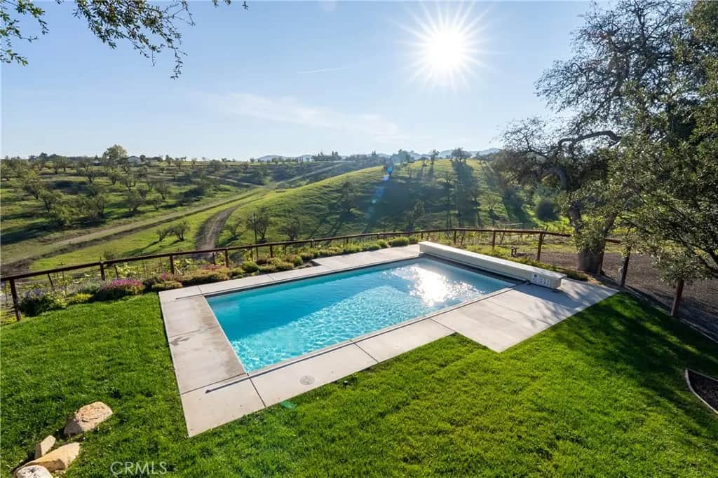 550 Villa Lots Rd, Paso Robles, CA — listing photo 1
