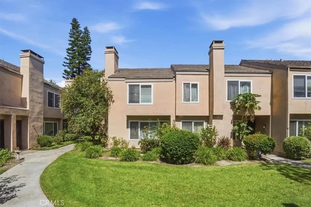 101 W Riverdale 9, Orange, CA — listing photo 1