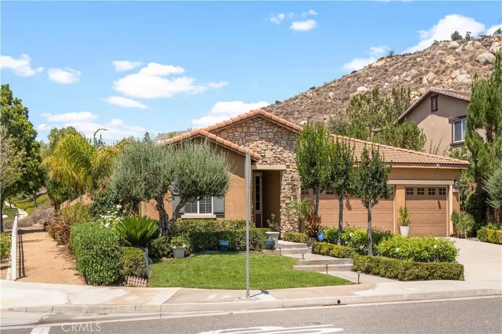 4320 Napier Drive, Riverside, CA — listing photo 1
