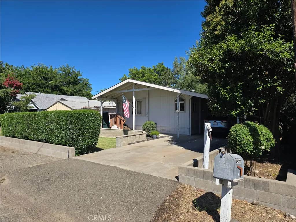 24366 Electric Avenue, Red Bluff, CA — listing photo 1