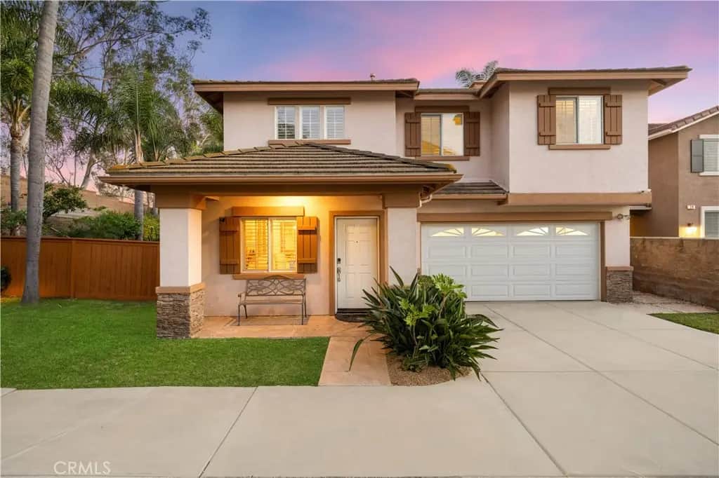 26 Appleglen, Irvine, CA — listing photo 1