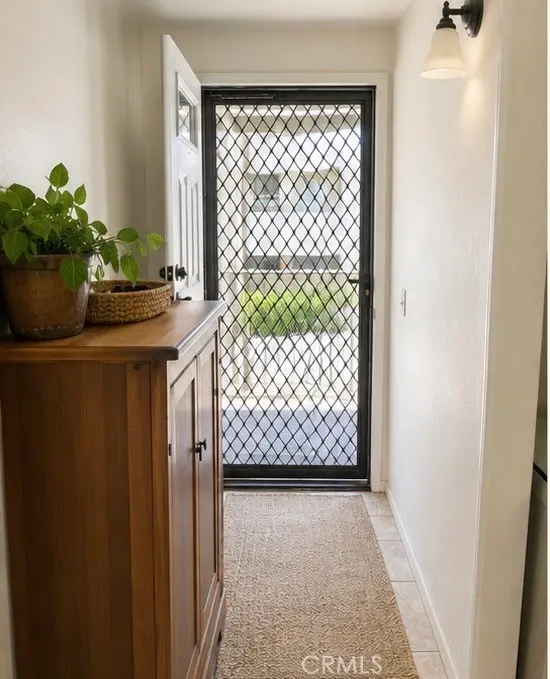 7150 Carlson Circle 24, Canoga Park, CA — listing photo 1