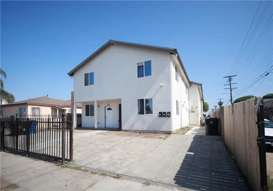 1019 E 84th Place, Los Angeles, CA — listing photo 1