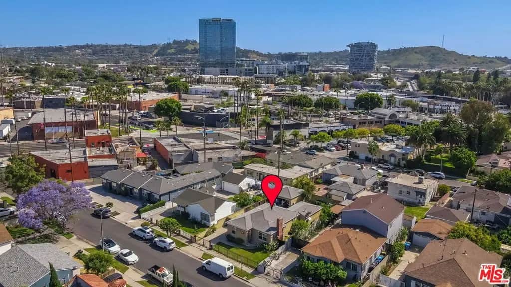 5904 Dauphin Street, Los Angeles, CA — listing photo 1