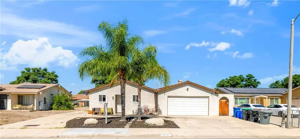 784 S Miramar, San Jacinto, CA — listing photo 1