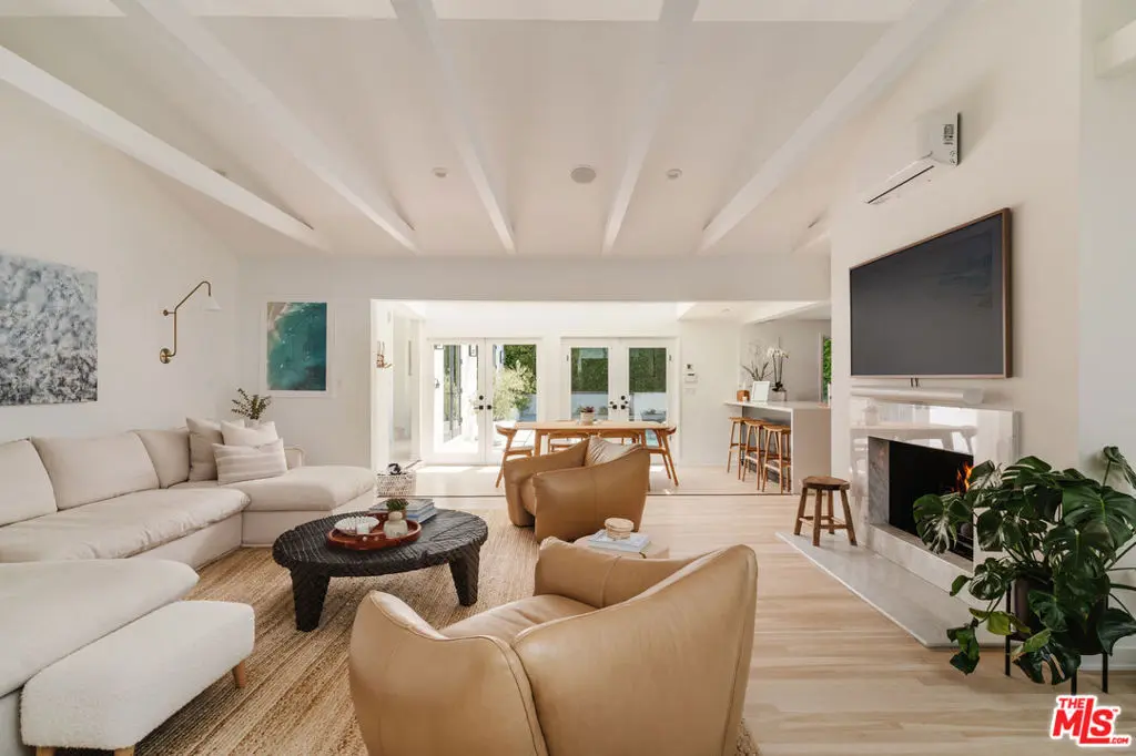 712 San Lorenzo Street, Santa Monica, CA — listing photo 1