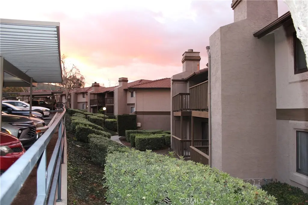 1265 Kendall 1511, San Bernardino, CA — listing photo 1