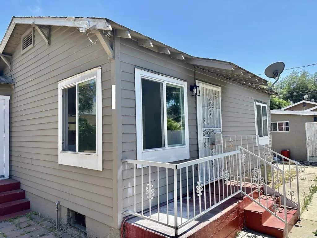 3811 Birch Street, San Diego, CA — listing photo 1