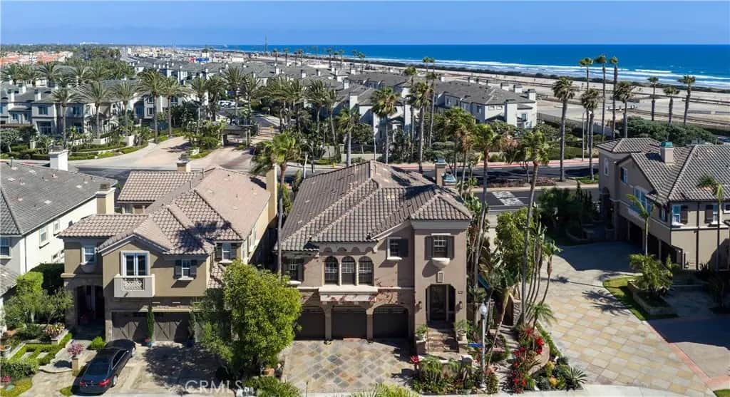 5612 OCEAN VISTA Drive, Huntington Beach, CA — listing photo 1