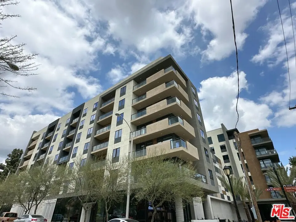 127 W Pomona Avenue 729, Monrovia, CA — listing photo 1