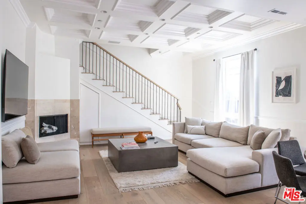 8655 Hillside Avenue, West Hollywood, CA — listing photo 1