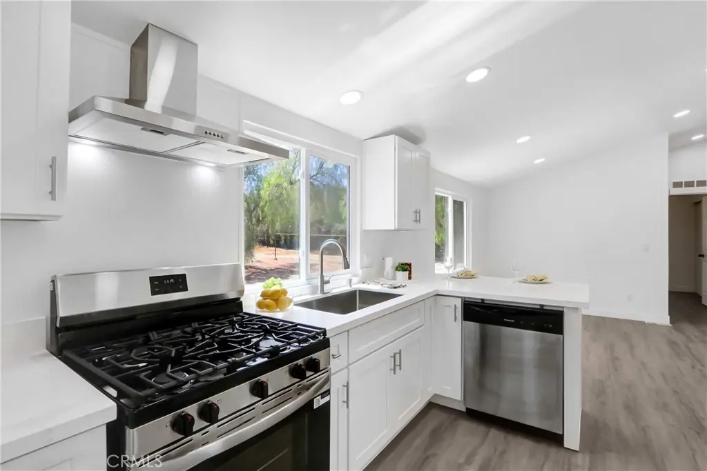 28247 Reservoir, Nuevo, CA — listing photo 1
