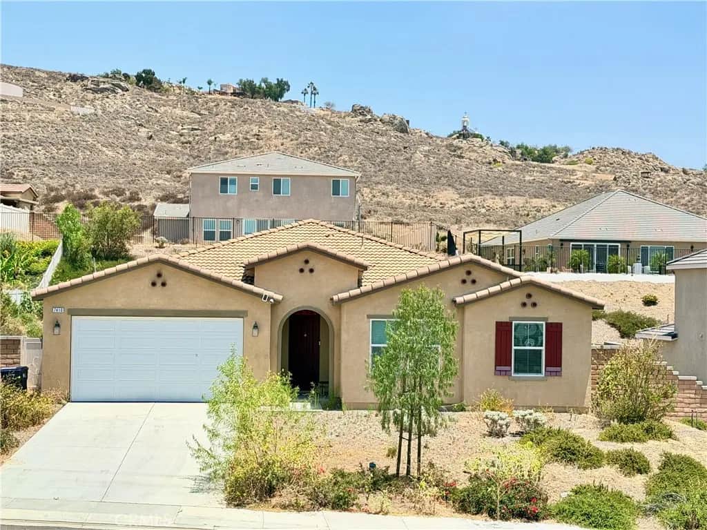 7410 Wagon Trail, Riverside, CA — listing photo 1