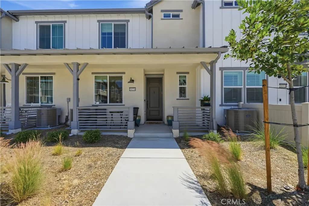 39376 Corvina Lane, Temecula, CA — listing photo 1