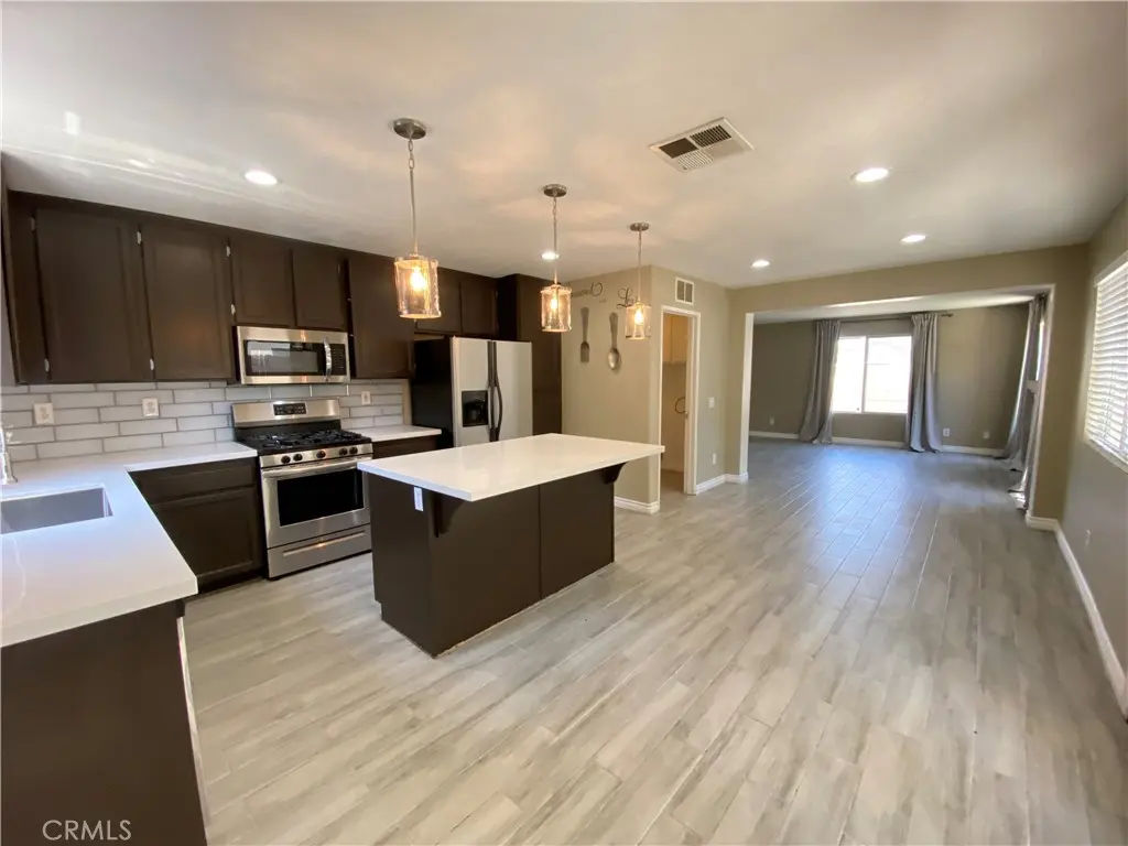 1110 Birch Lane, San Jacinto, CA — listing photo 1