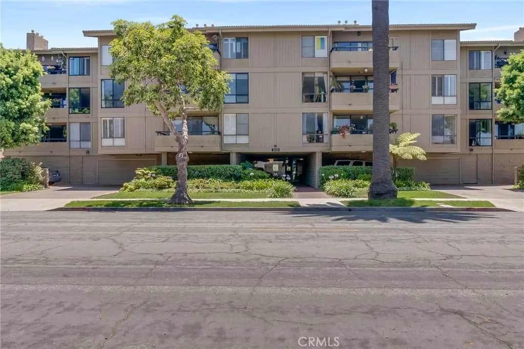 2538 E 2nd 306, Long Beach, CA — listing photo 1