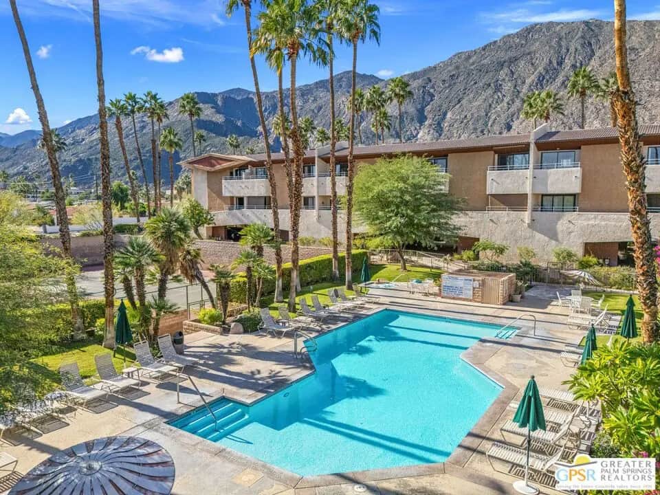 470 S Calle Encilia B15, Palm Springs, CA — listing photo 1