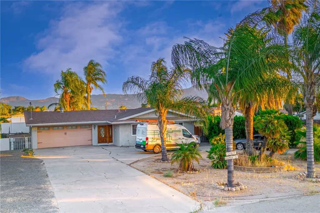 21321 Lemon, Wildomar, CA — listing photo 1