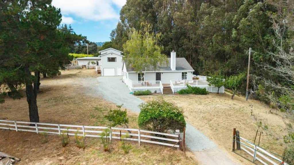 1100 Spring Hills Drive, Watsonville, CA — listing photo 1