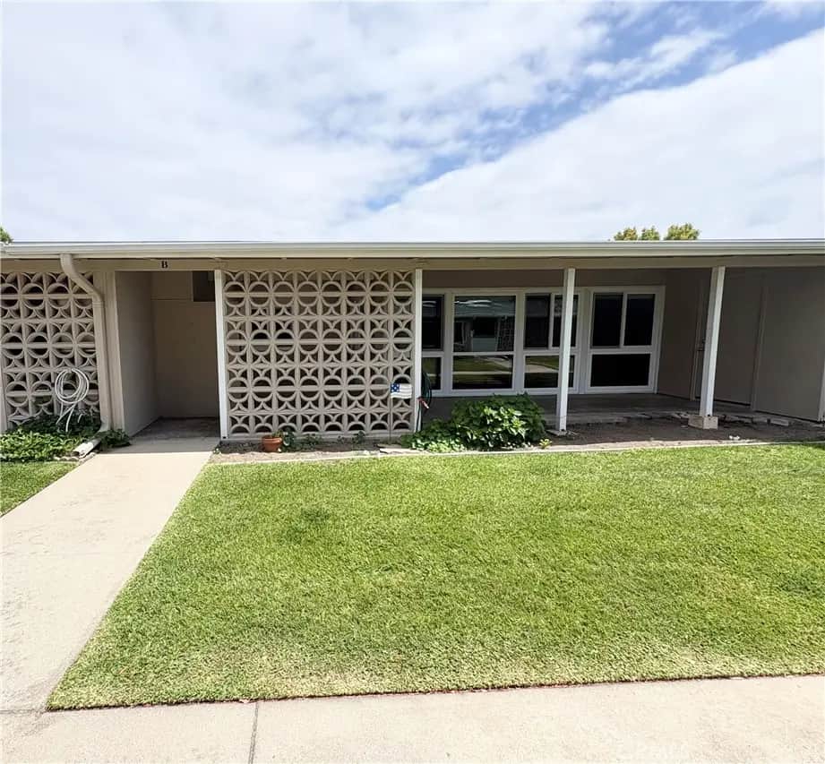 1371 Oakmont Rd. M7-150B, Seal Beach, CA — listing photo 1