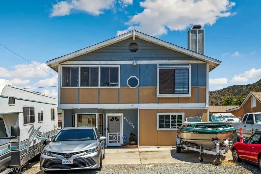 33206 Churchill, Lake Elsinore, CA — listing photo 1