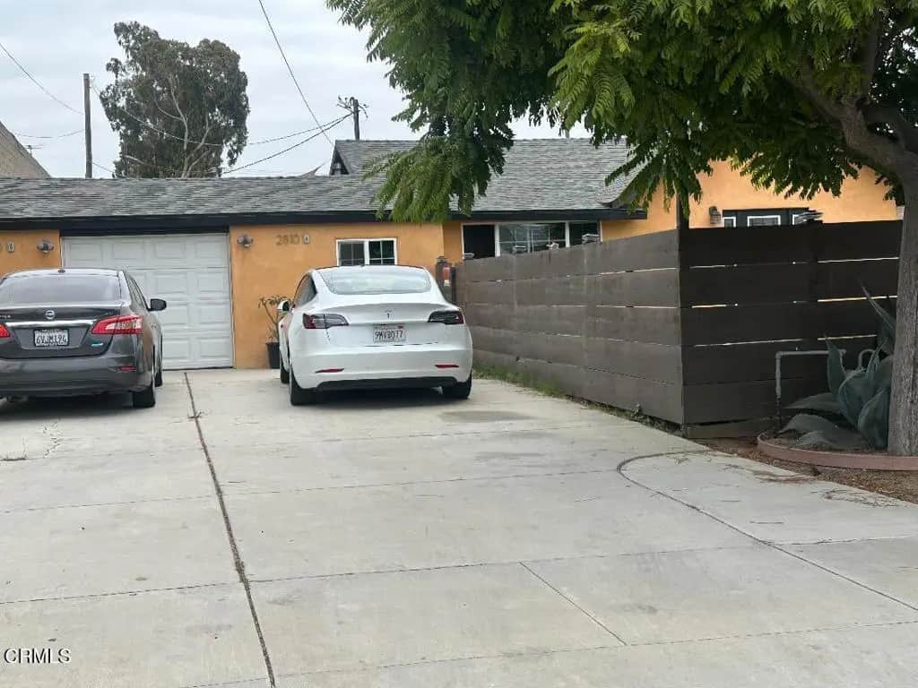 2810 Sherwin Avenue Unit A, Ventura, CA — listing photo 1