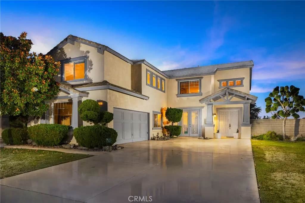 705 Hearst, Corona, CA — listing photo 1