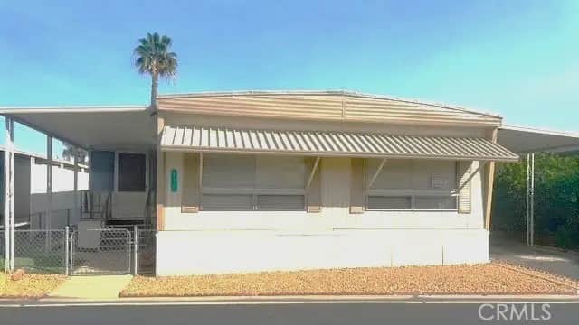 260 N Lyon 110, Hemet, CA — listing photo 1
