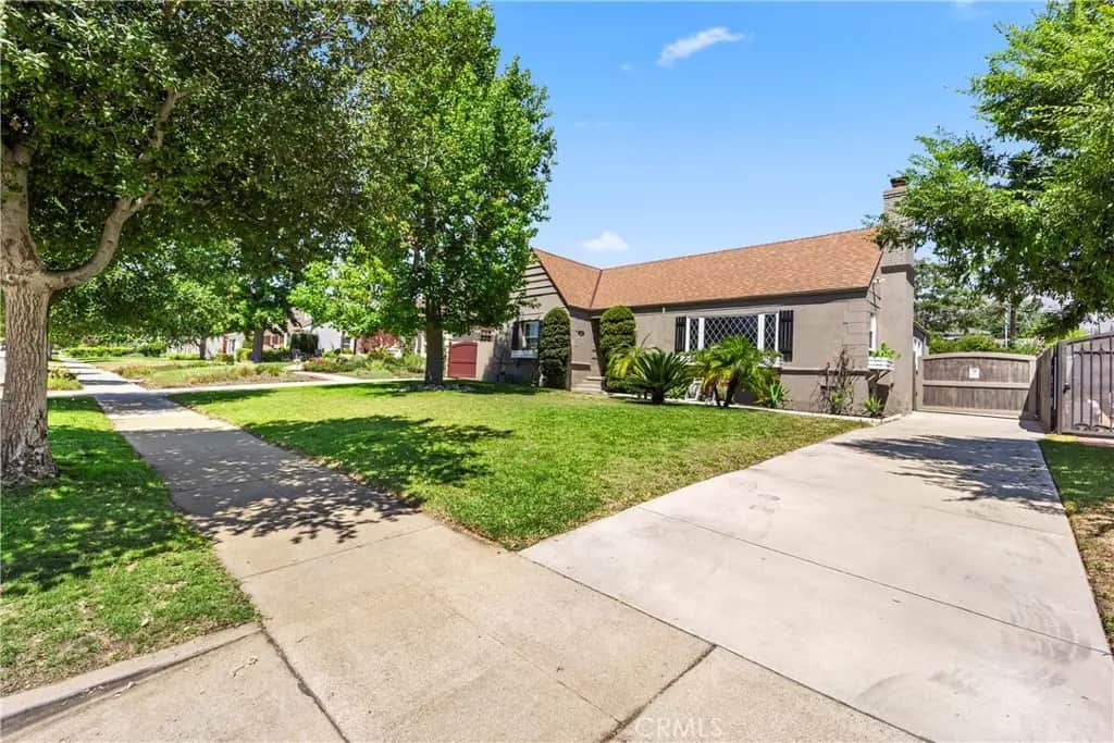 2205 Las Lunas, Pasadena, CA — listing photo 1
