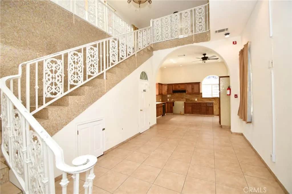 14103 Fonthill Avenue, Hawthorne, CA — listing photo 1