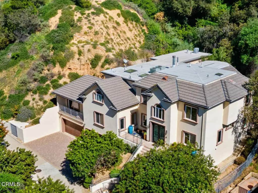 3263 New York Drive, Pasadena, CA — listing photo 1