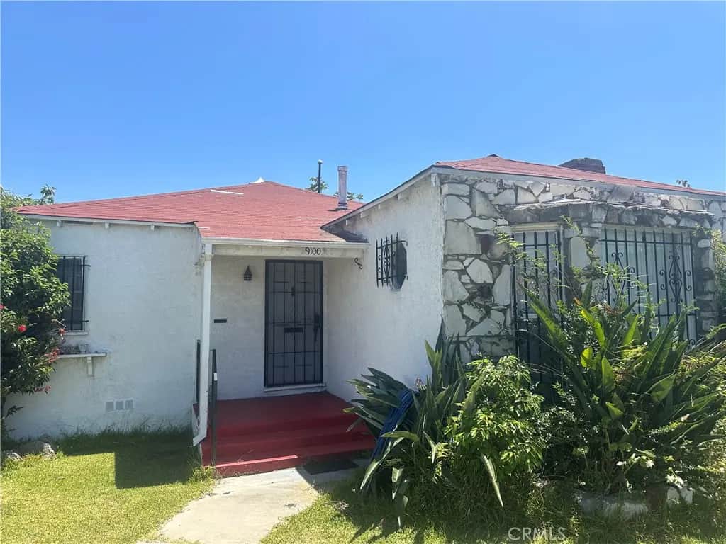 9100 Dalton, Los Angeles, CA — listing photo 1