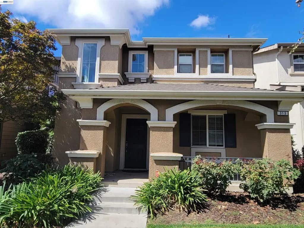313 Turnstone Cir, Pittsburg, CA — listing photo 1