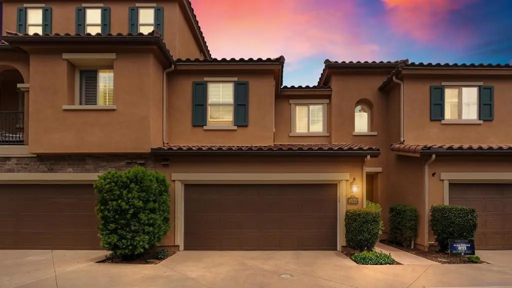 8522 Old Stonefield Chase, San Diego, CA — listing photo 1