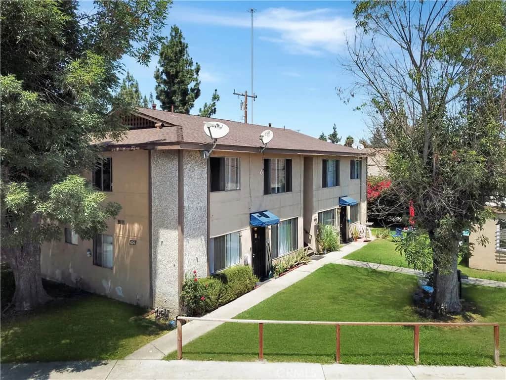1600 Picadilly, Fullerton, CA — listing photo 1