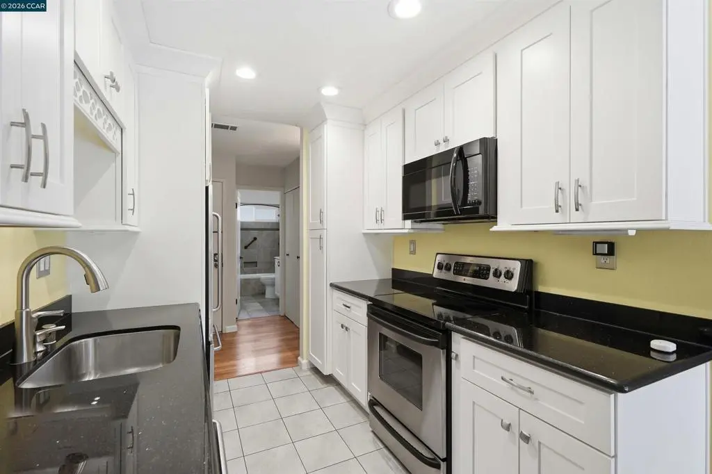 775 Center Ave, Martinez, CA — listing photo 1