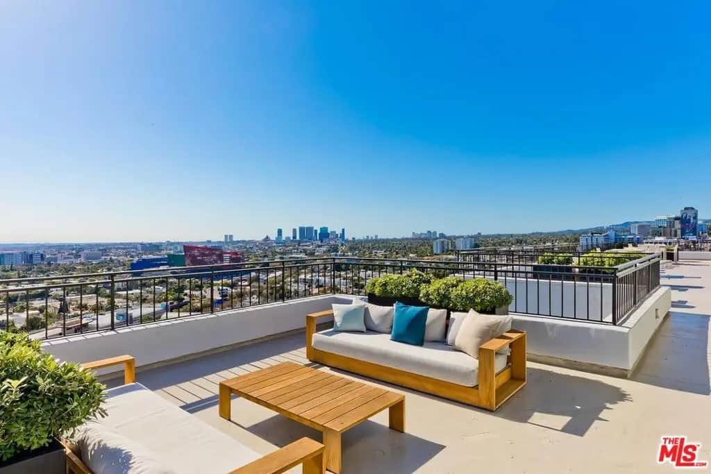 1100 Alta Loma, West Hollywood, CA — listing photo 1