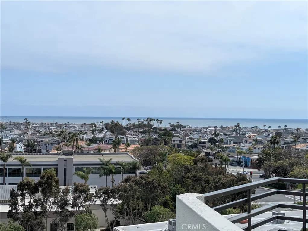 270 Cagney Lane 308, Newport Beach, CA — listing photo 1