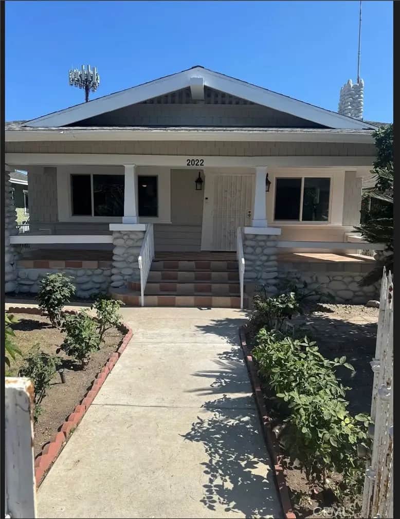 2022 W 31st, Los Angeles, CA — listing photo 1