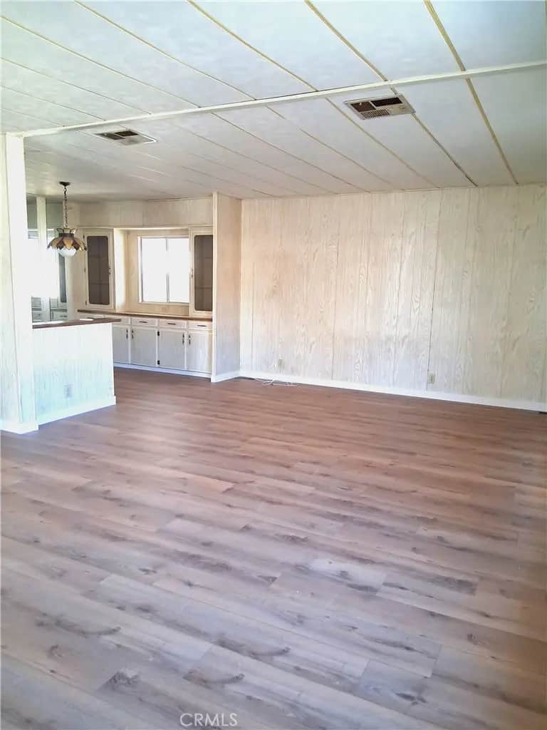 725 W Thornton 157, Hemet, CA — listing photo 1