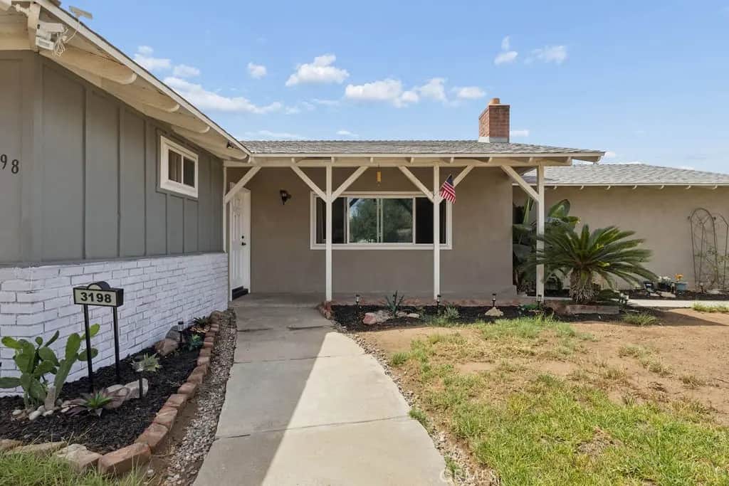 3198 Washington, Riverside, CA — listing photo 1