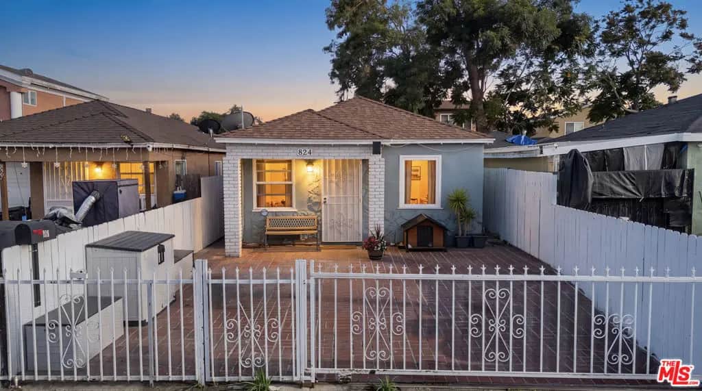 824 W Palmer Street, Compton, CA — listing photo 1