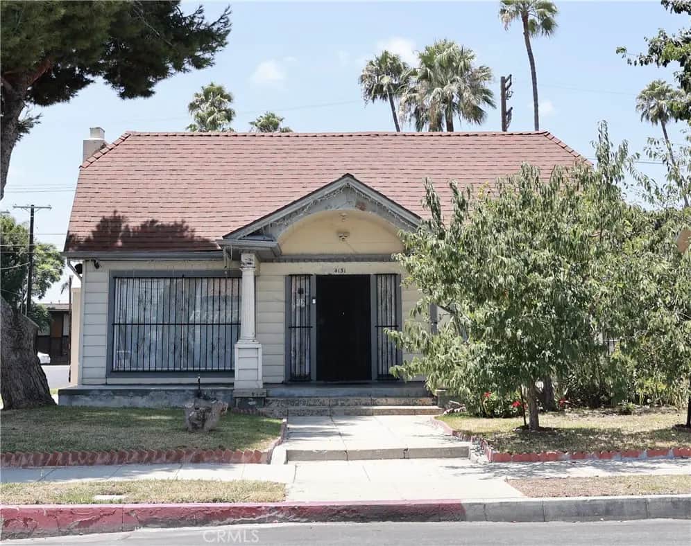 4131 S Hobart, Los Angeles, CA — listing photo 1