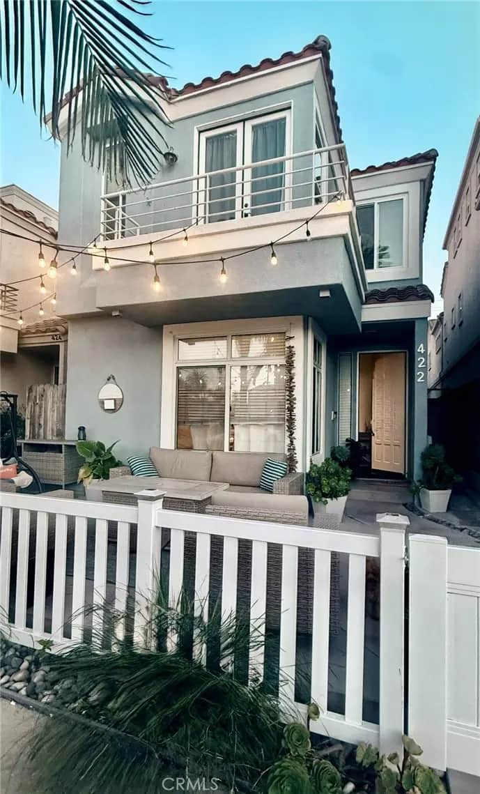 422 8th Street, Huntington Beach, CA — listing photo 1