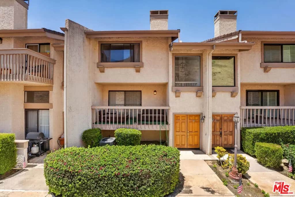 26004 Alizia Canyon Drive D, Calabasas, CA — listing photo 1