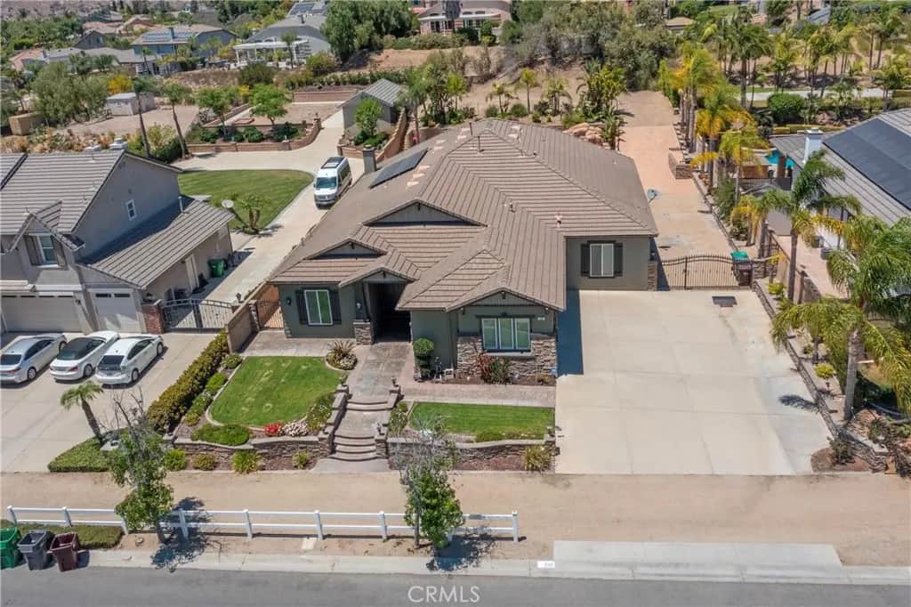 239 Oldenburg, Norco, CA — listing photo 1