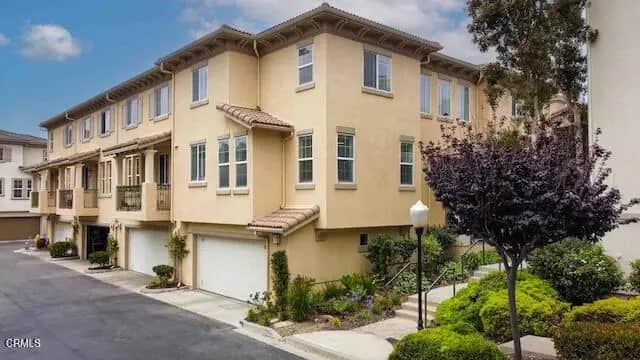 1239 Bayside Lane, Oxnard, CA — listing photo 1
