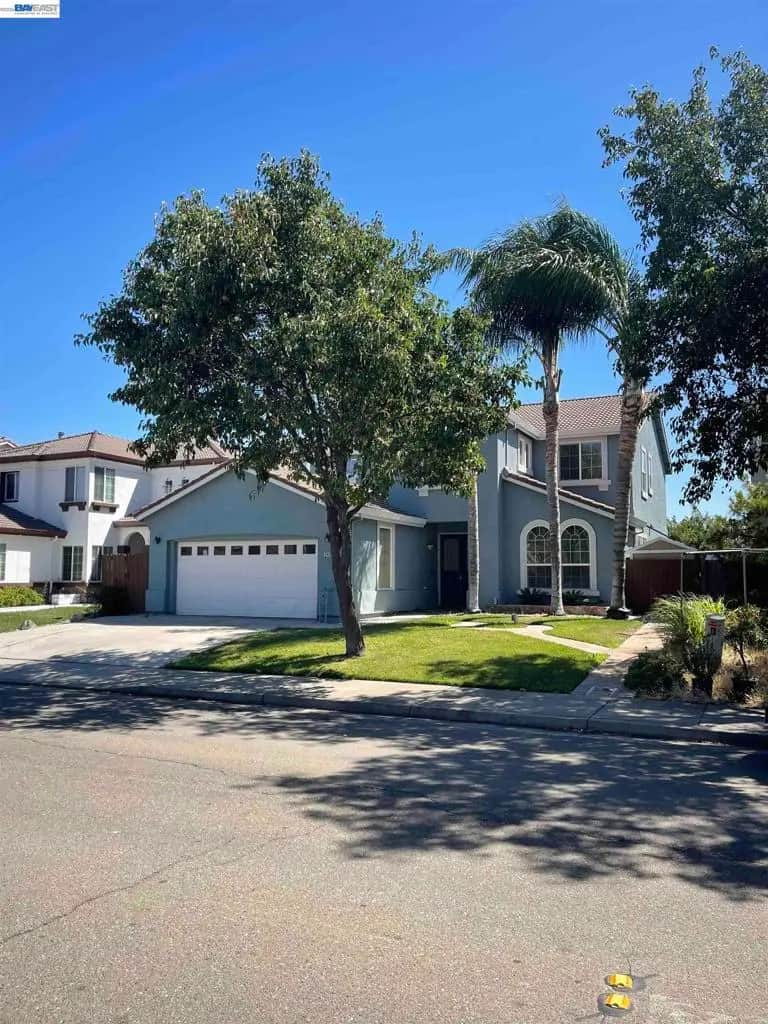 2432 Tennis Ln, Tracy, CA — listing photo 1